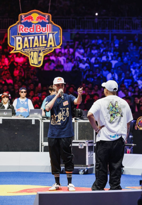 CAMISETA OFICIAL BNET | RED BULL BATALLA - 20 AÑOS DE RIMAS